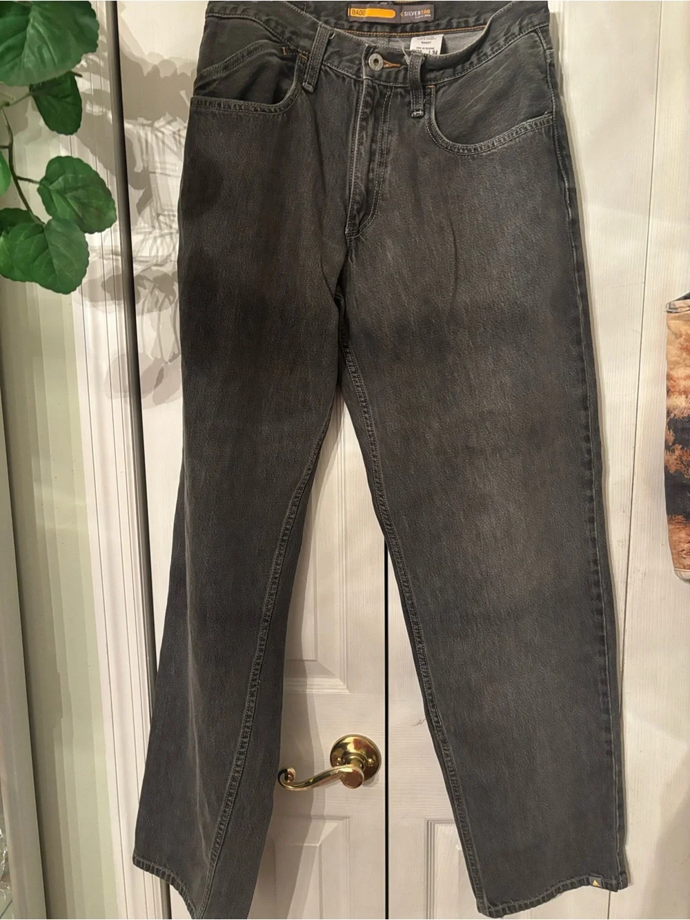 Vintage Silvertab Baggy Stonewashed Black Jeans w/2 Errors -SIZE 30-34-Good Cond